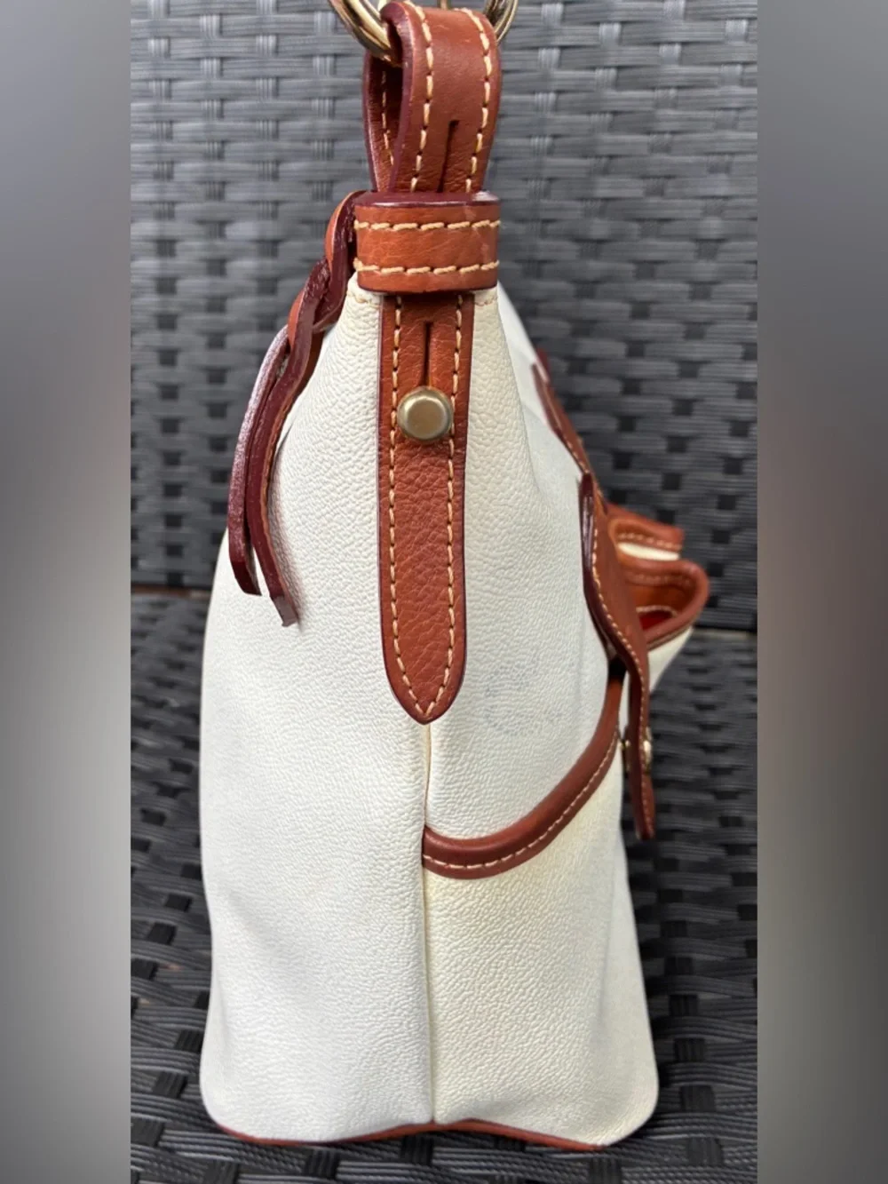 Dooney & Bourke white Shoulder Bag and Brown Leather,Vintage Dooney & Bourke Bag - Picture 8 of 16